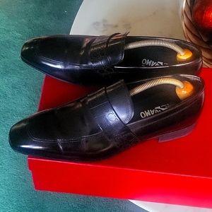 Salvatore Ferragamo Goliath Black Slip-on Loafer - Size 8EE